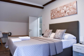 Airport room's Residence Garden